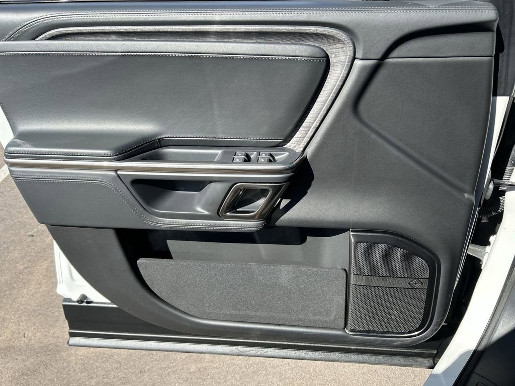 2023 Rivian R1S Adventure