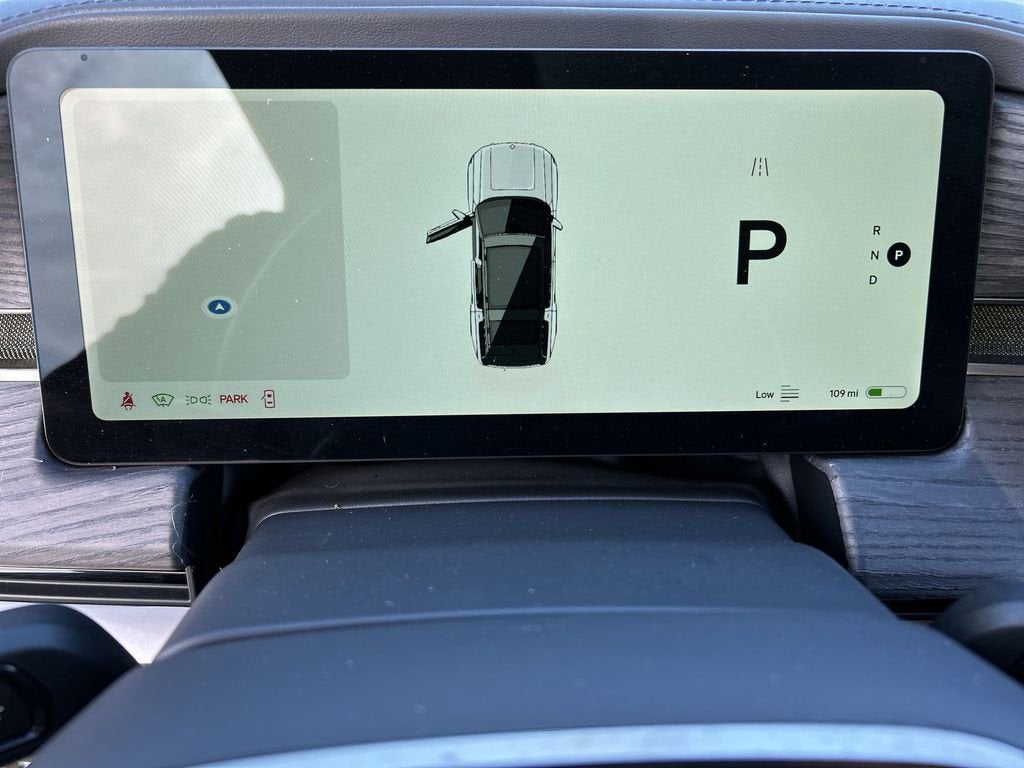 2023 RIVIAN R1S Adventure