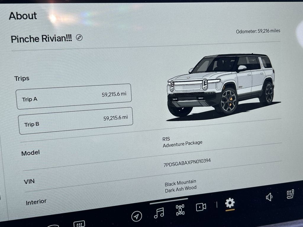 2023 RIVIAN R1S Adventure