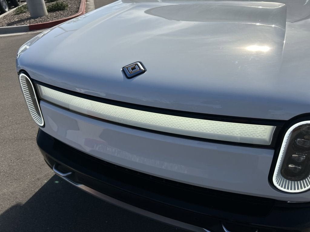 2023 RIVIAN R1S Adventure