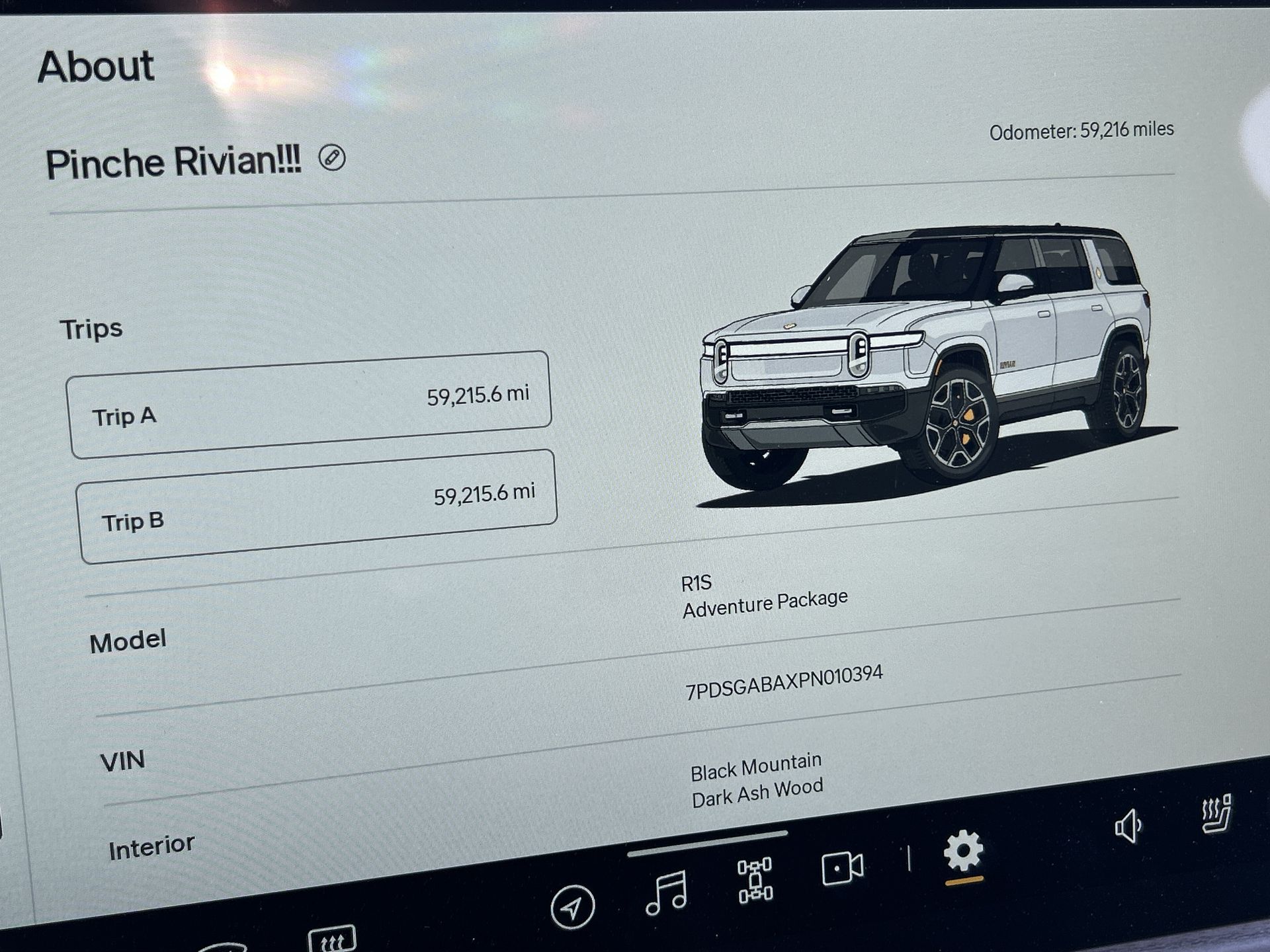 2023 RIVIAN R1S Adventure