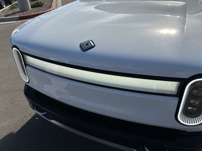2023 RIVIAN R1S Adventure