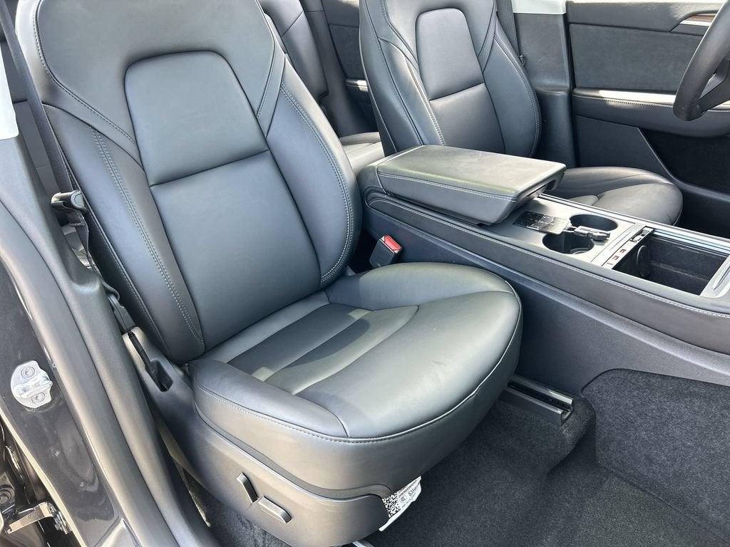 2025 Tesla Model Y Long Range