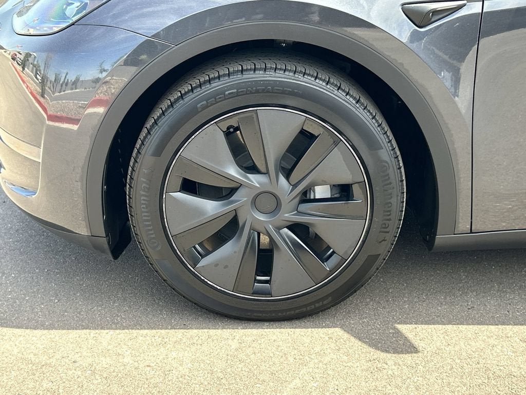 2025 Tesla Model Y Long Range