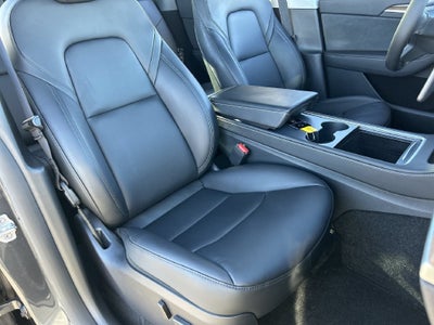 2024 Tesla Model Y Performance