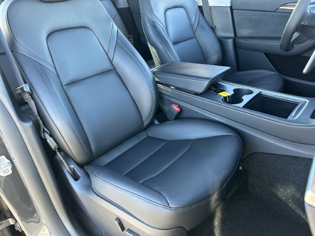 2024 Tesla Model Y Performance