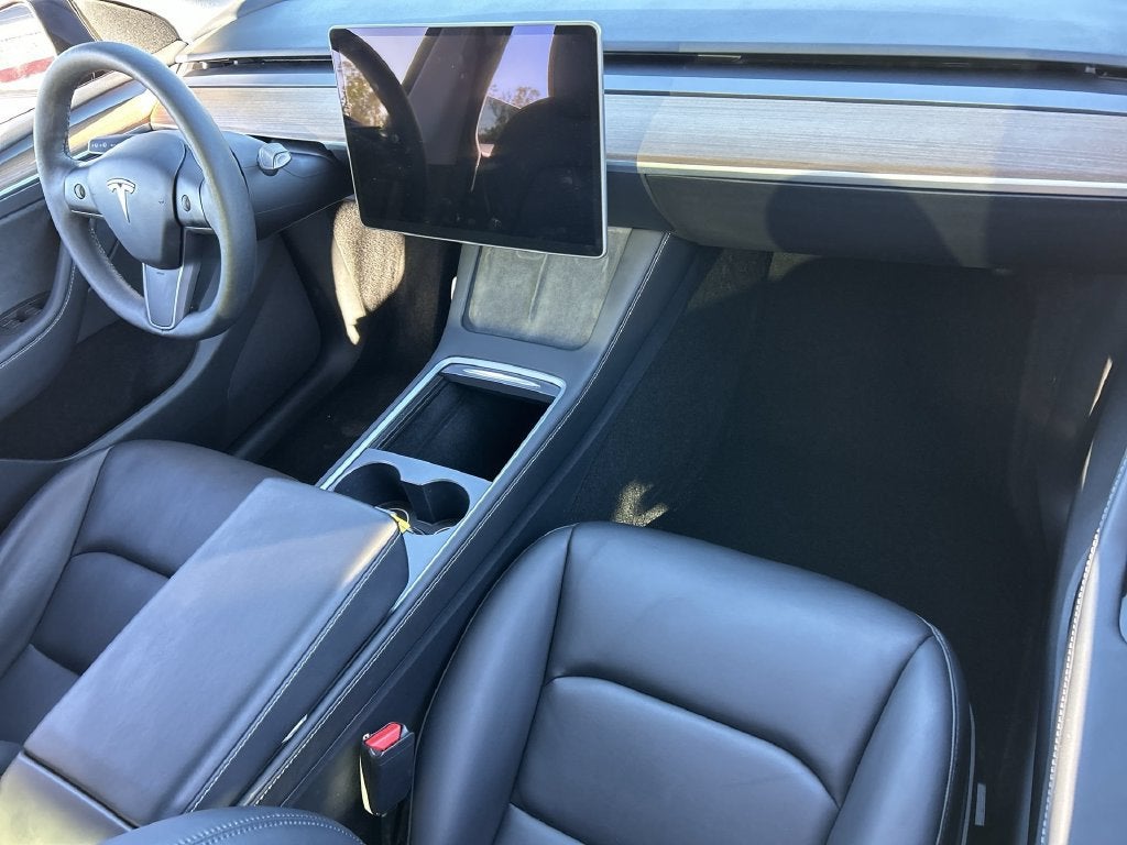 2024 Tesla Model Y Performance