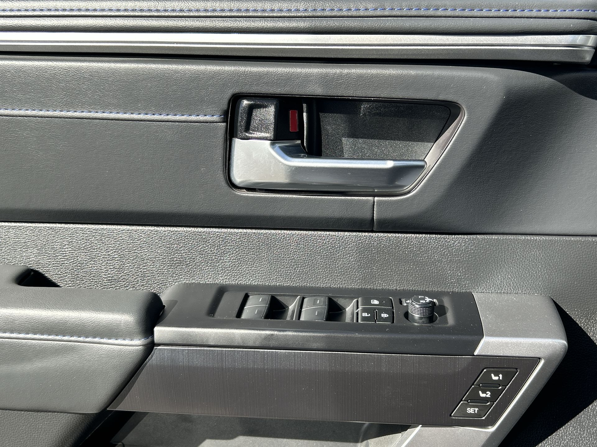 2024 Toyota Sequoia Platinum