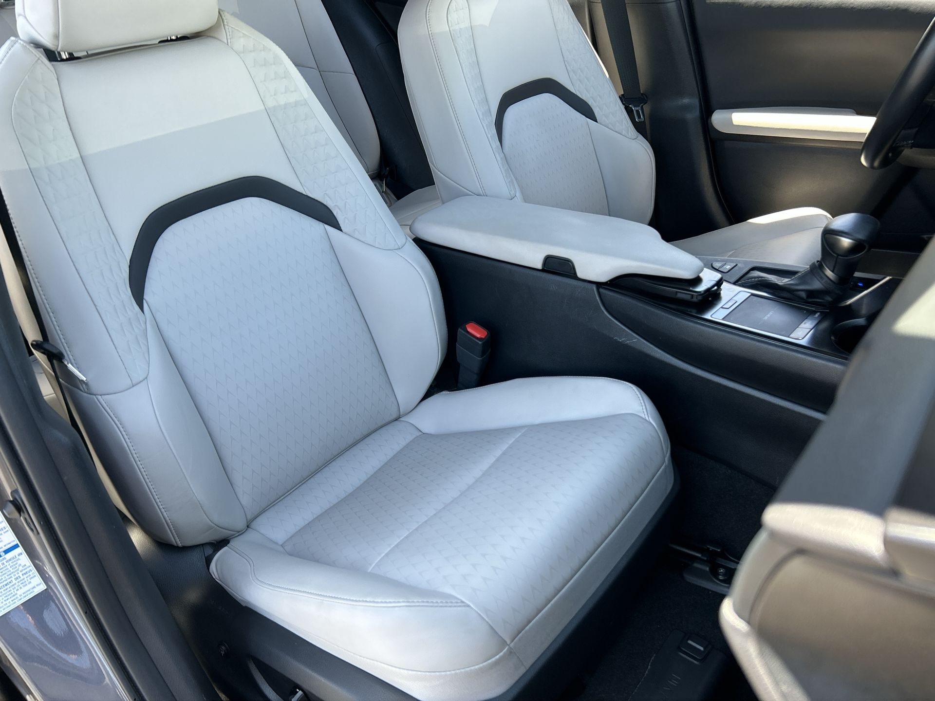 2022 Lexus UX 250h UX 250h