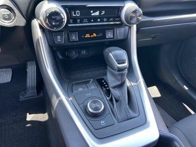 2023 Toyota RAV4 Hybrid SE