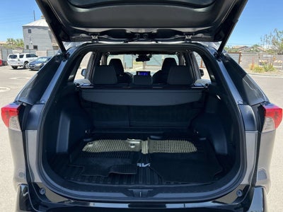 2023 Toyota RAV4 Hybrid SE
