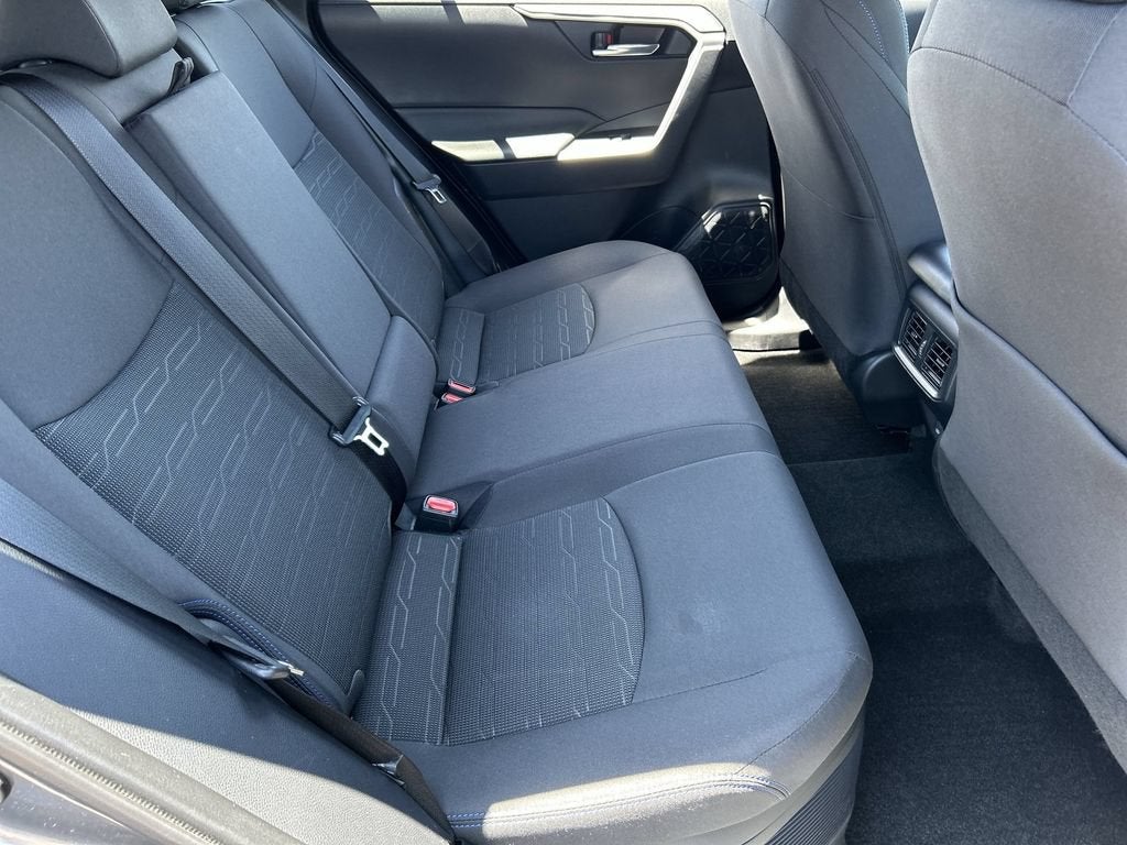 2023 Toyota RAV4 Hybrid SE