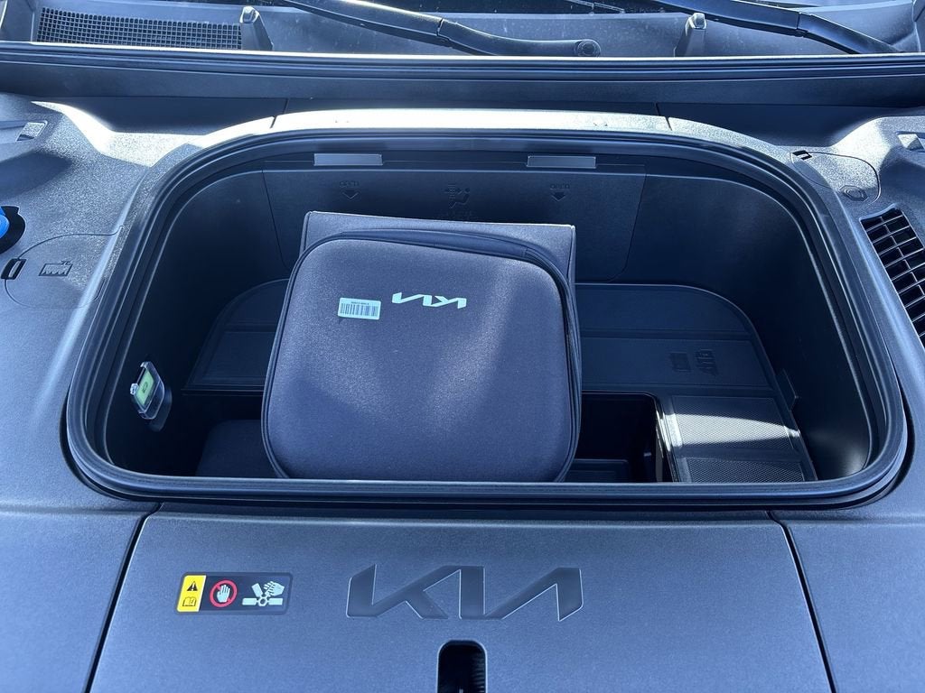 2024 Kia EV9 Land