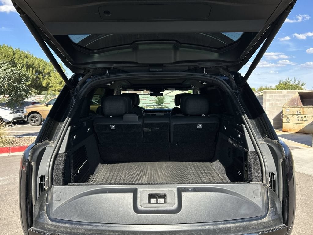 2024 Land Rover Range Rover P615 SV