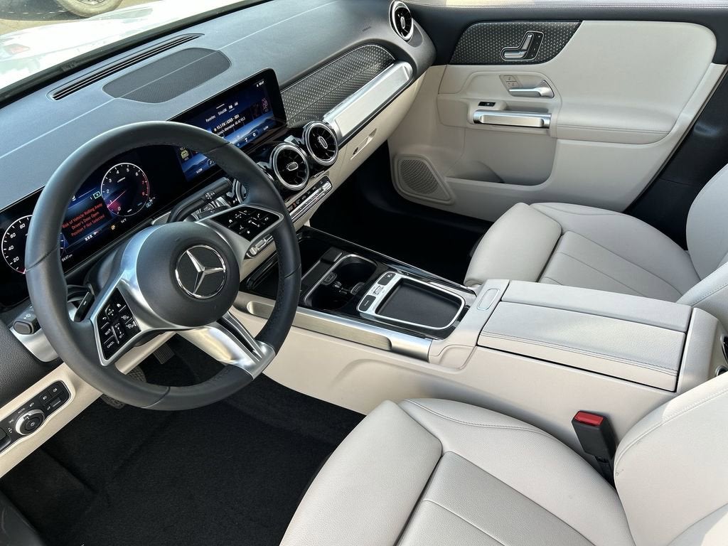 2025 Mercedes-Benz GLB 250 4MATIC®