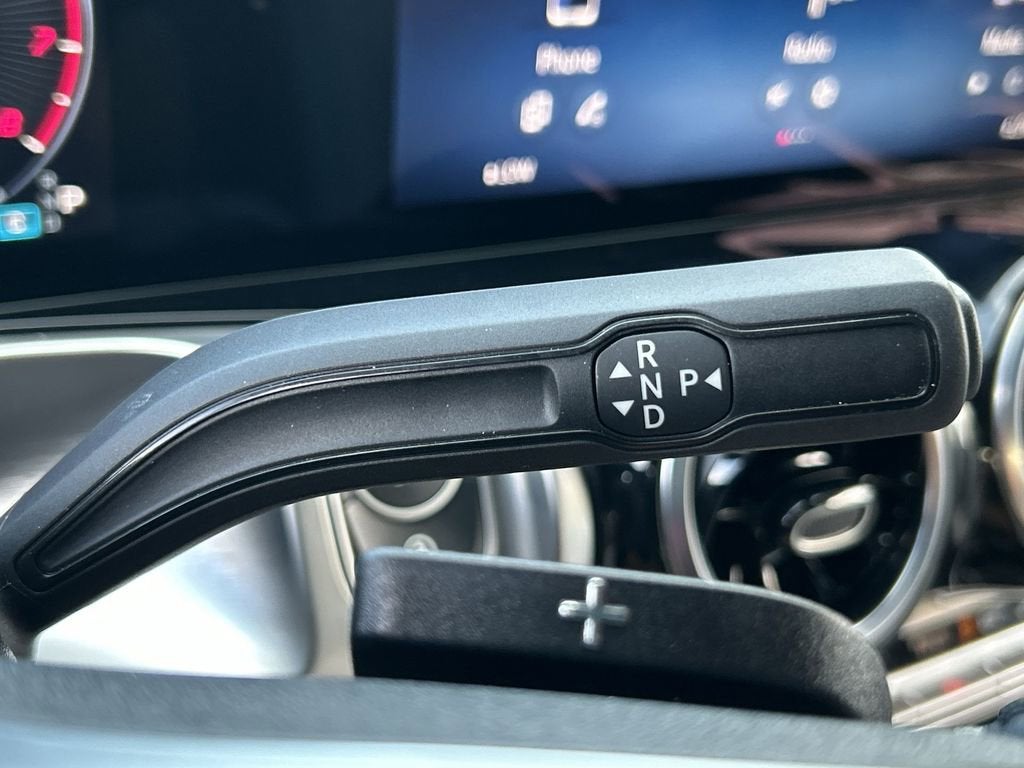 2025 Mercedes-Benz GLB 250 4MATIC®