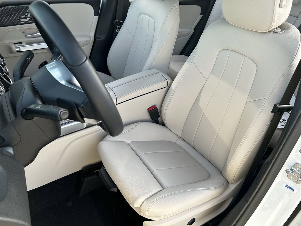 2025 Mercedes-Benz GLB 250 4MATIC®