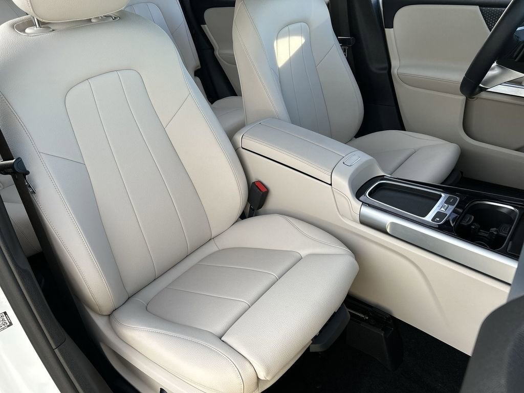 2025 Mercedes-Benz GLB 250 4MATIC®