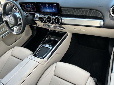 2025 Mercedes-Benz GLB 250 4MATIC®
