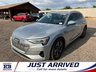 2022 Audi e-tron Premium quattro