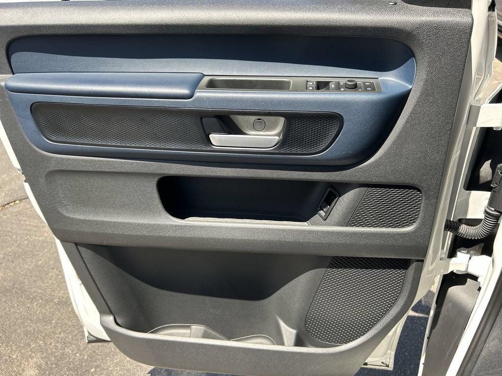 2025 Volkswagen ID. Buzz Pro S
