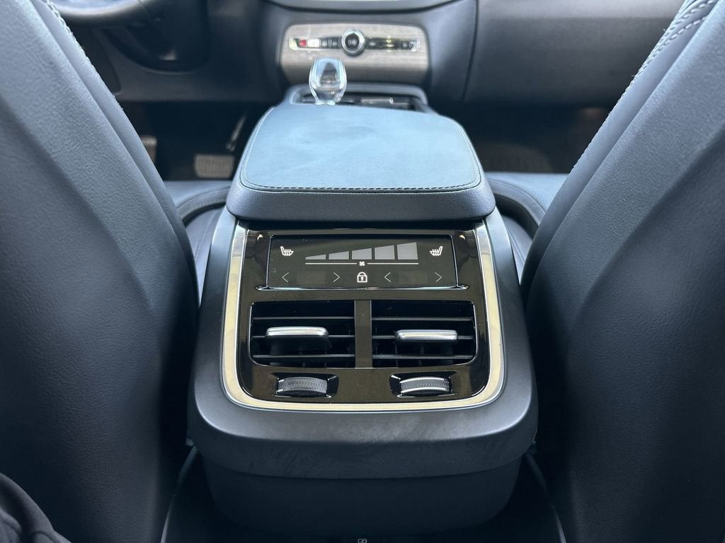 2023 Volvo XC90 B6 Ultimate 7-Seater