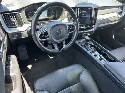 2020 Volvo XC60 T5 Momentum