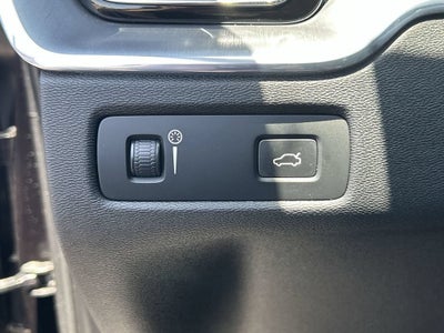 2020 Volvo XC60 T5 Momentum