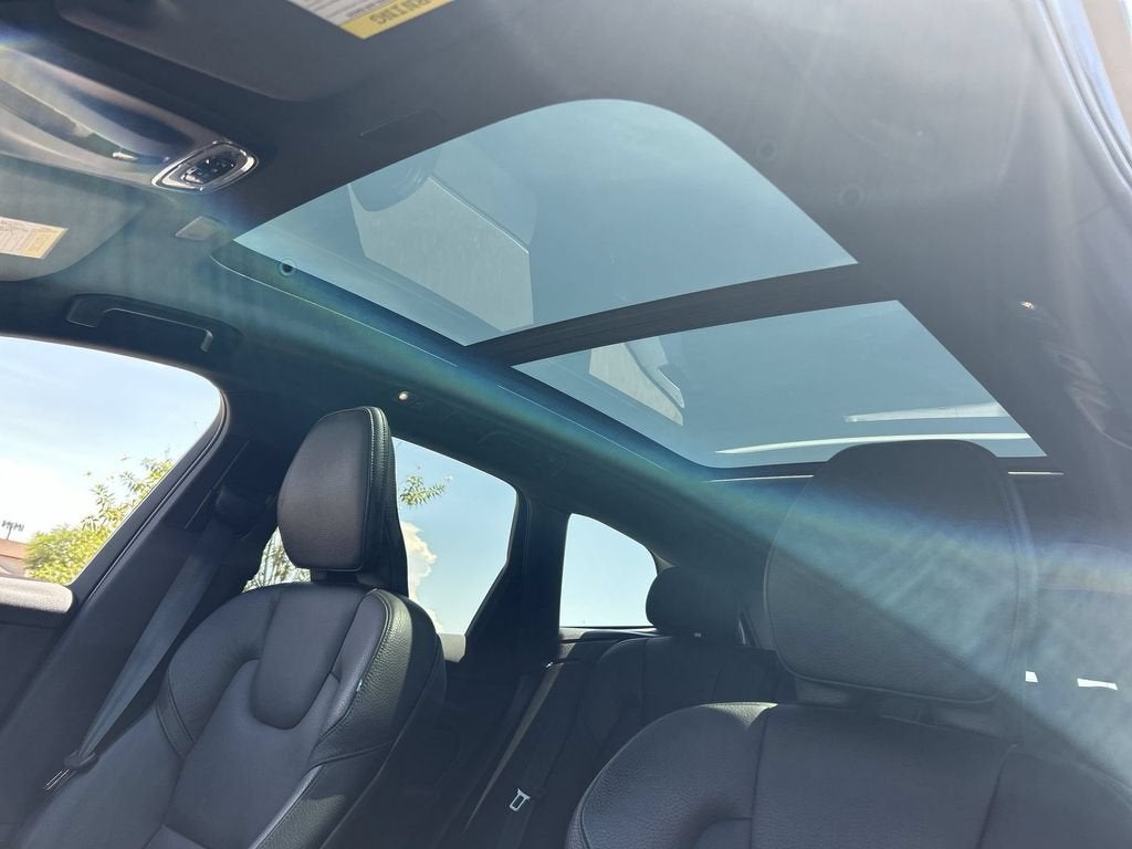 2020 Volvo XC60 T5 Momentum