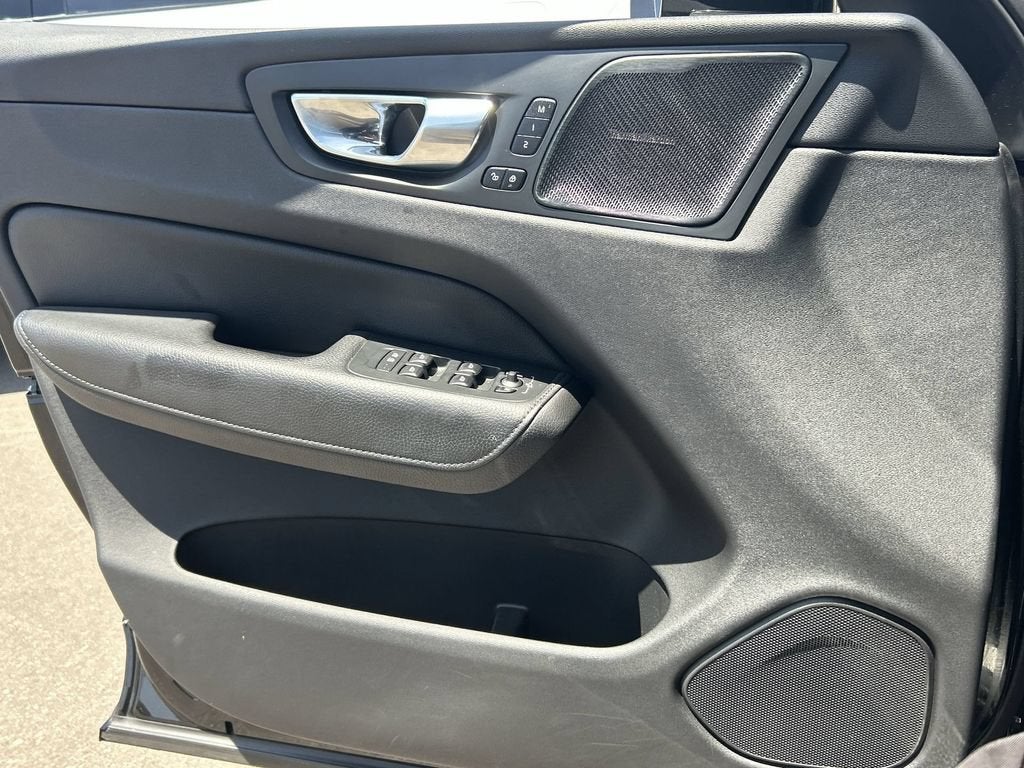 2020 Volvo XC60 T5 Momentum