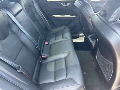 2020 Volvo XC60 T5 Momentum