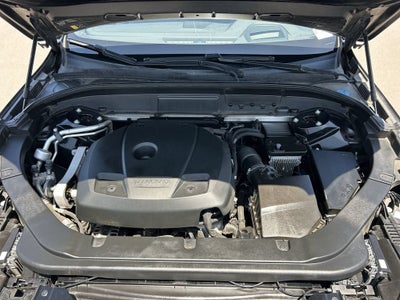 2020 Volvo XC60 T5 Momentum