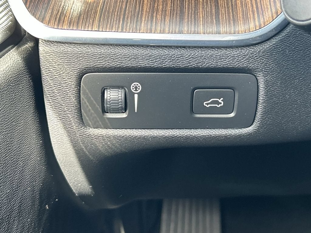 2020 Volvo XC60 T6 Inscription