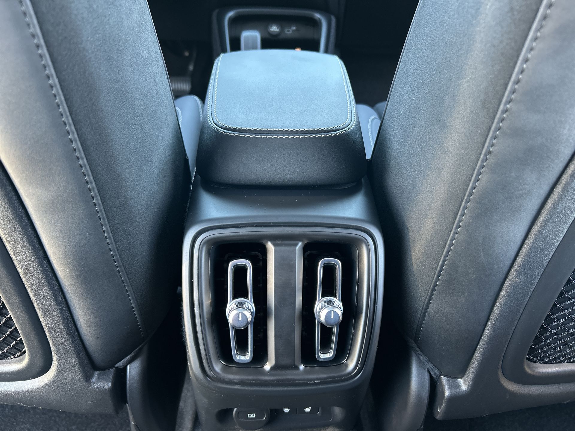 2023 Volvo C40 Recharge Pure Electri Ultimate